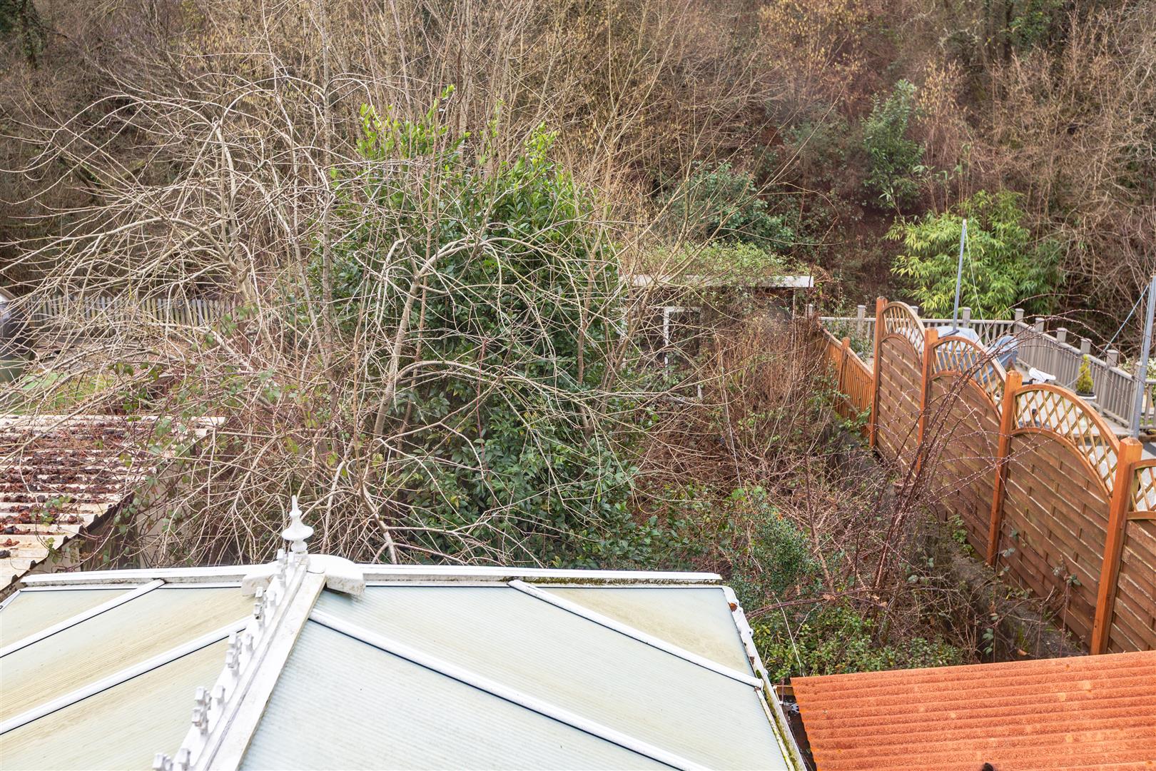 Heol Gwys, Upper Cwmtwrch, Swansea, SA9 2XH